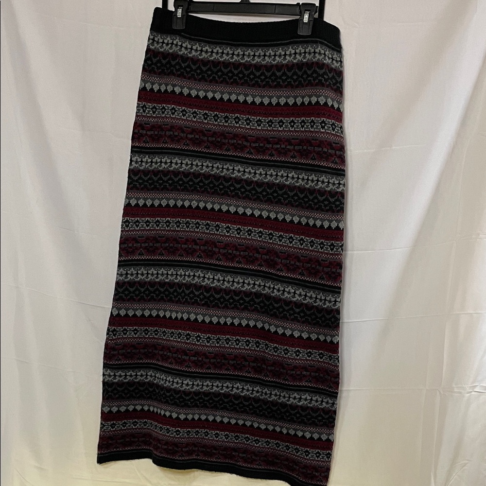 Andrea Jovine Black and Red Striped Straight Sweater Maxi Skirt